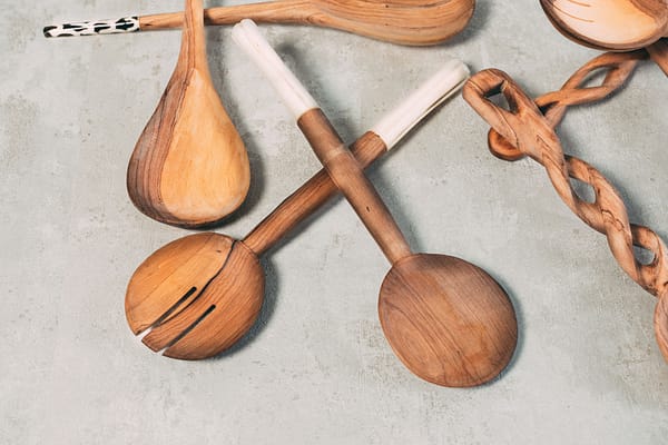 OLIVE WOOD & SPIRAL BONE SALAD SERVER SET - KENYA - Image 2